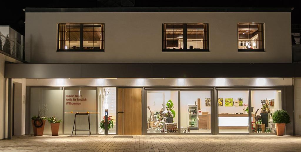 Gaestehaus Bauer - Schlafen Auf Dem Weingut Heilbronn Exterior foto